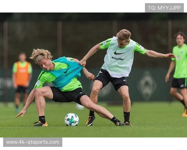 “霍芬海姆训练备战，伊泽尔强化高位逼抢”